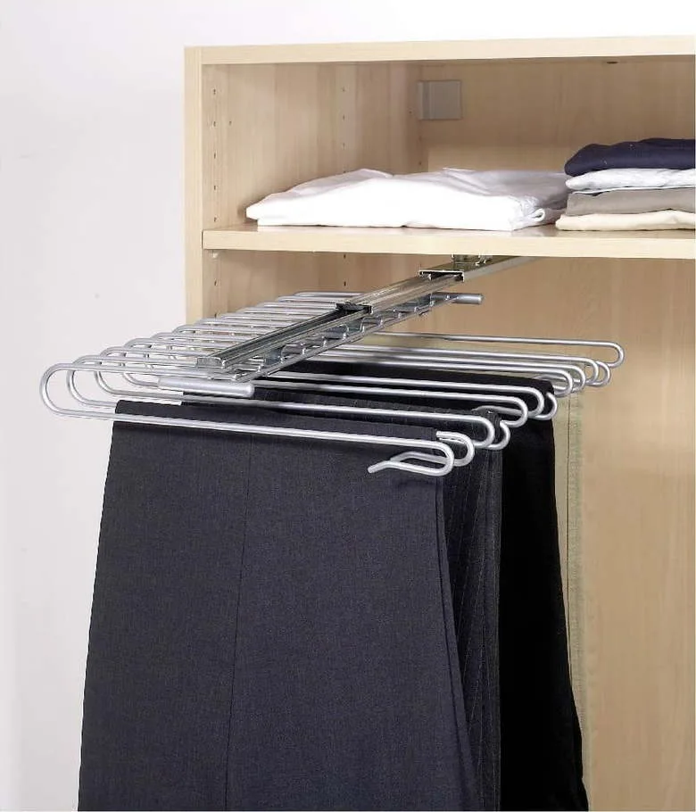 Vysouvatelný věšák na kalhoty Wenko Wardrobe