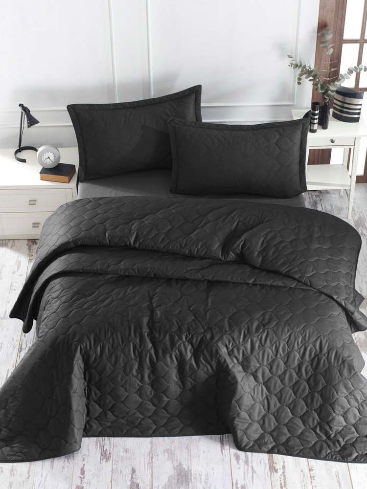 Černý přehoz přes postel se 2 povlaky na polštář z ranforce bavlny EnLora Home Fresh