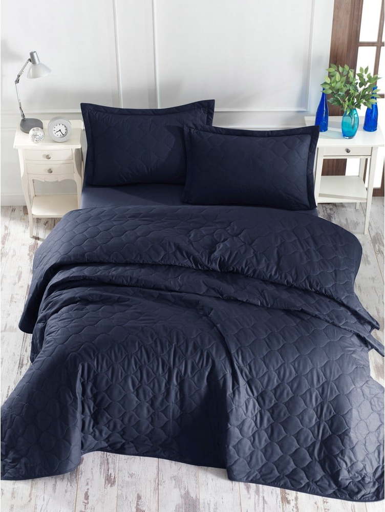Tmavě modrý přehoz přes postel s povlakem na polštář z ranforce bavlny EnLora Home Fresh
