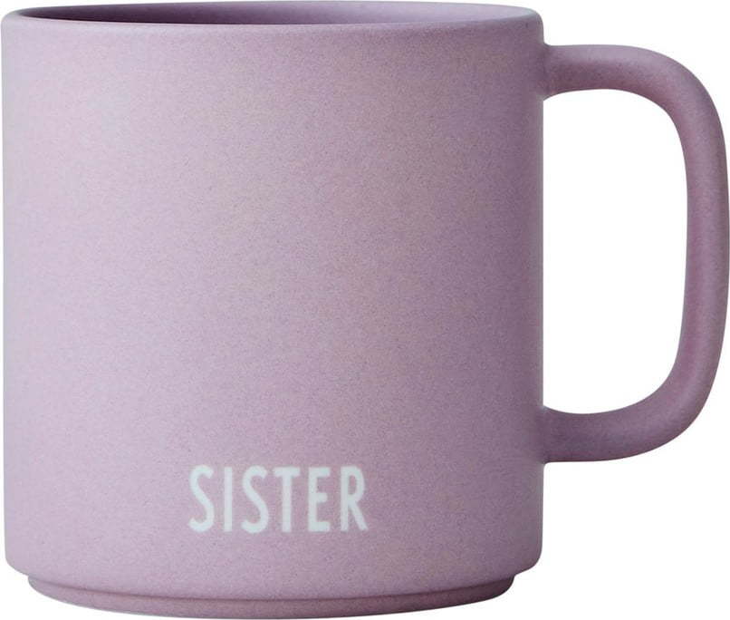 Levandulově fialový porcelánový hrnek Design Letters Siblings Sister Design Letters