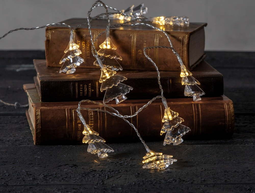 Světelný řetěz s vánočním motivem počet žárovek 10 ks délka 135 cm Izy Christmas Trees – Star Trading Star Trading