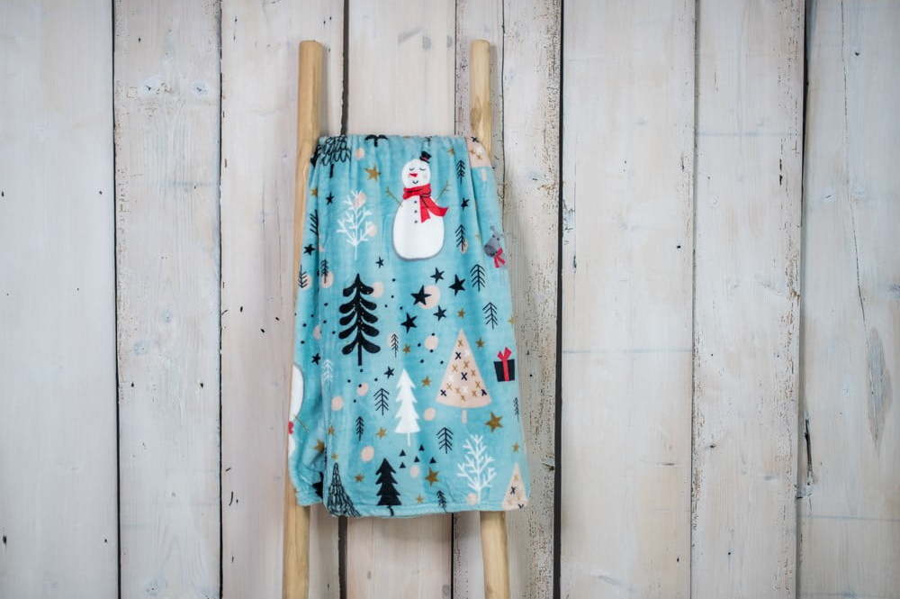 Modrá vánoční deka z mikroplyše 200x150 cm Winter Time - My House My House