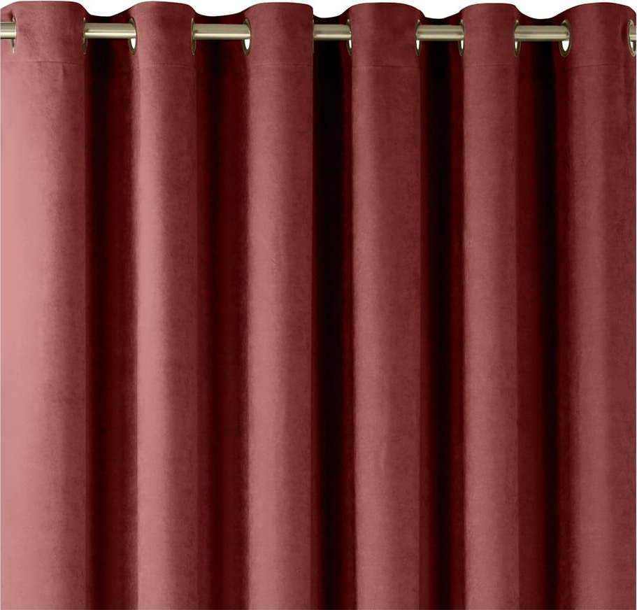 Světle červený závěs 140x270 cm Milana – Homede HOMEDE