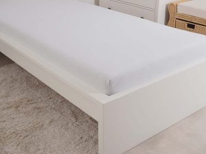 Dětsk&eacute; prostěradlo do post&yacute;lky 60x120 cm &ndash; B.E.S. B.E.S.