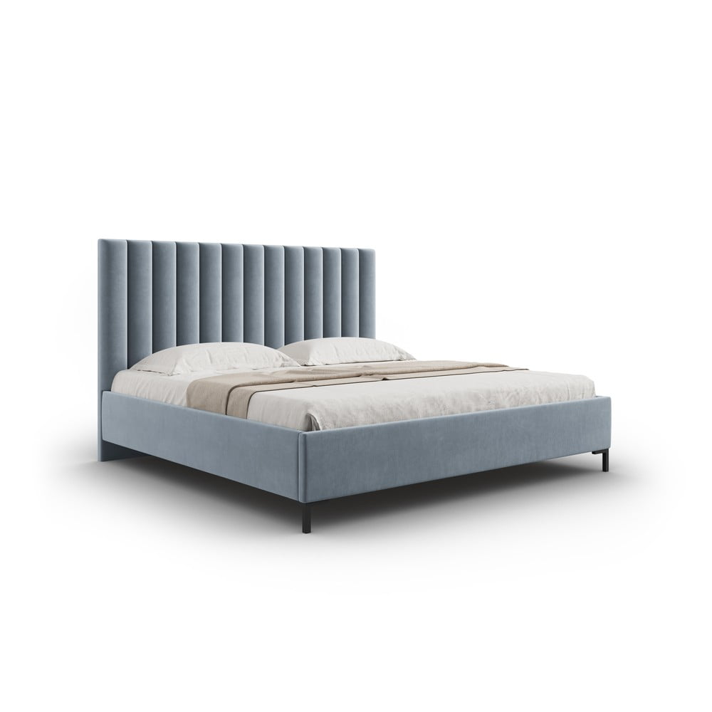 Světle modrá čalouněná dvoulůžková postel s úložným prostorem s roštem 140x200 cm Casey – Mazzini Beds Mazzini Beds