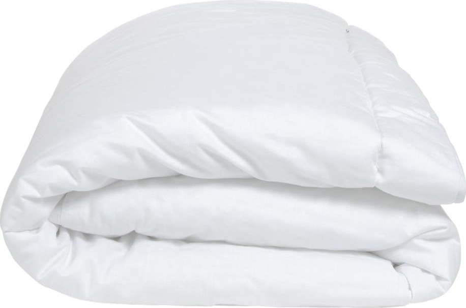 Celoroční přikrývka 220x220 cm Mistral – Kave Home Kave Home