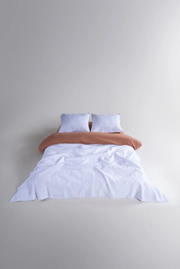 Bílý set přehozu a povlaku na polštář z žakáru 240x260 cm Jacquard – Mila Home Luxury Mila Home Luxury