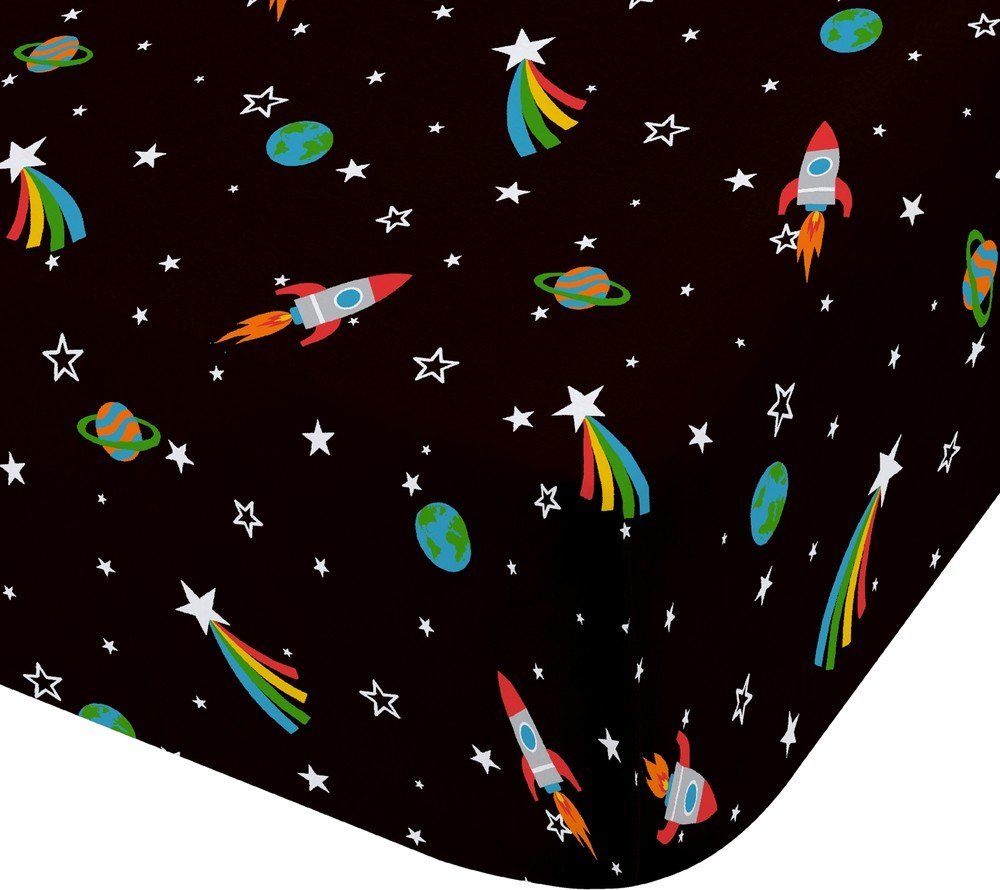 Černé napínací dětské prostěradlo do postýlky 70x140 cm Rainbow Rockets – Catherine Lansfield Catherine Lansfield