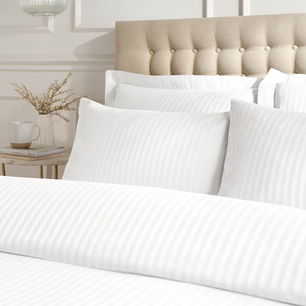 Damaškové povlaky na polštáře v sadě 2 ks 75x50 cm Satin Stripe – Catherine Lansfield Catherine Lansfield