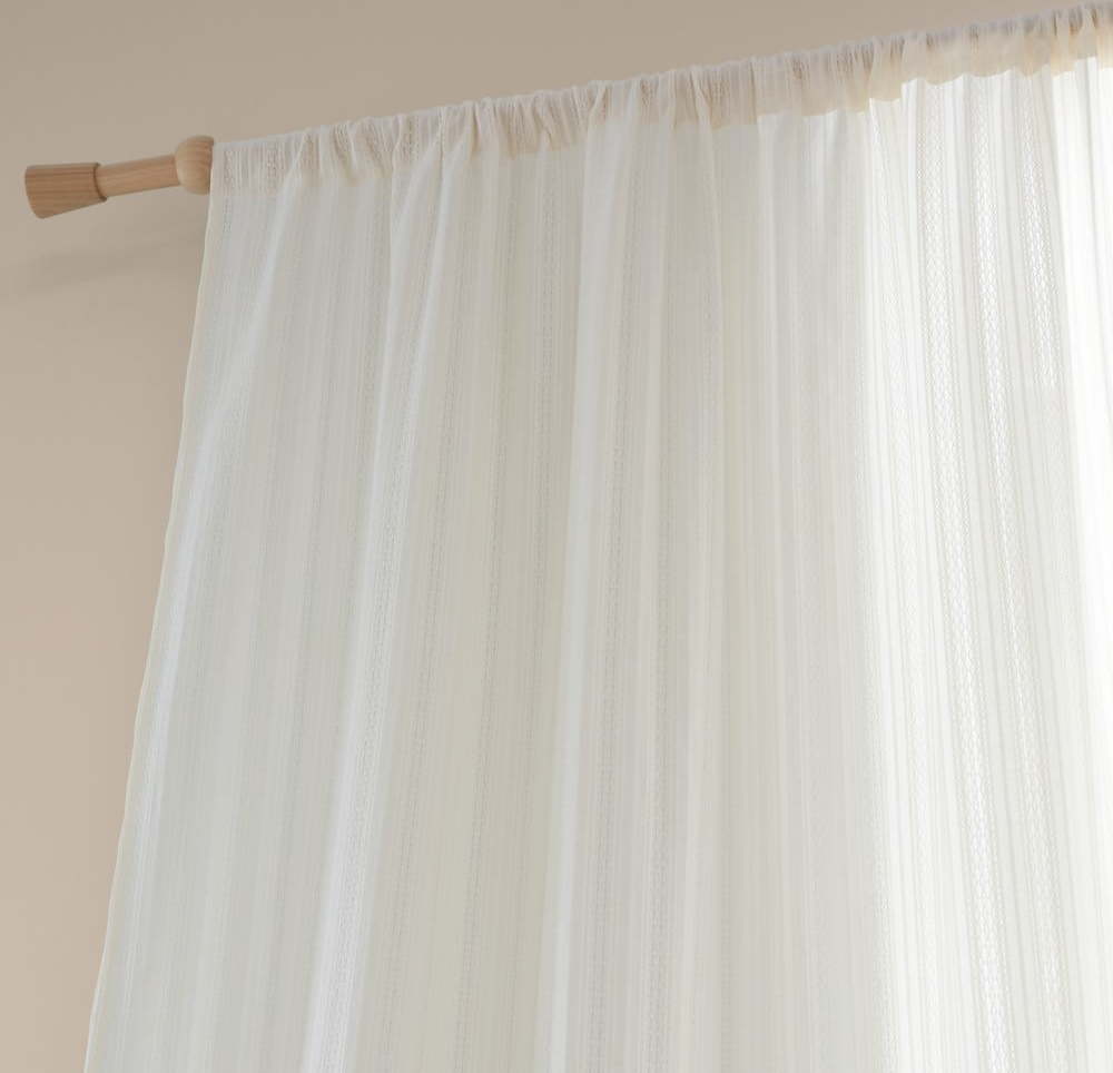 Bílá bavlněná záclona 140x137 cm Zofia Broderie Anglaise – Pineapple Elephant Pineapple Elephant