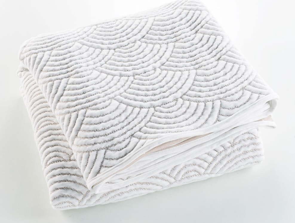 Bílý/béžový set přehozu a povlaku na polštář jersey 240x260 cm Cassandra – douceur d'intérieur Douceur d intérieur