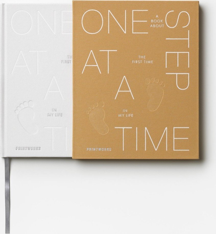 Deník pro miminko 64 str. One Step at a Time: A Book About the First Time in My Life – Printworks Printworks