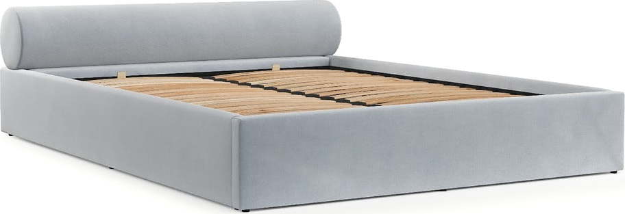 Světle šedá čalouněná dvoulůžková postel s úložným prostorem s roštem 200x200 cm Solvo – Maison de Rêve Maison de Reve