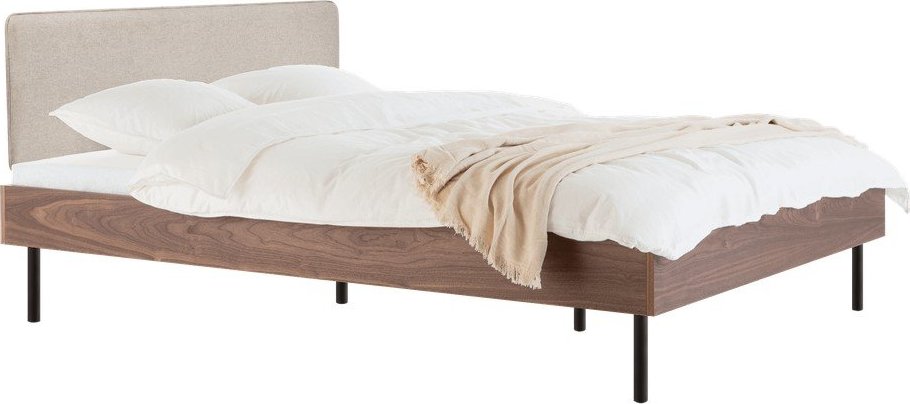 Čalouněná/z dřevotřísky dvoulůžková postel v dekoru ořechu s roštem 140x200 cm v tmavě přírodní barvě Streiko – noo.ma NOO.MA