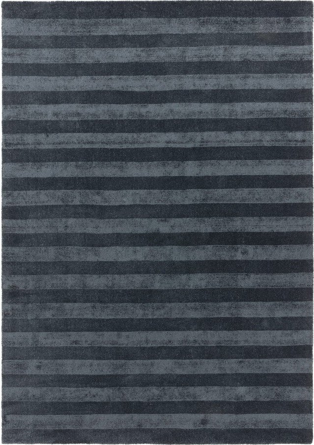 Tmavě modrý ručně tkaný koberec z recyklovaných vláken 120x170 cm Connor – MADE Made